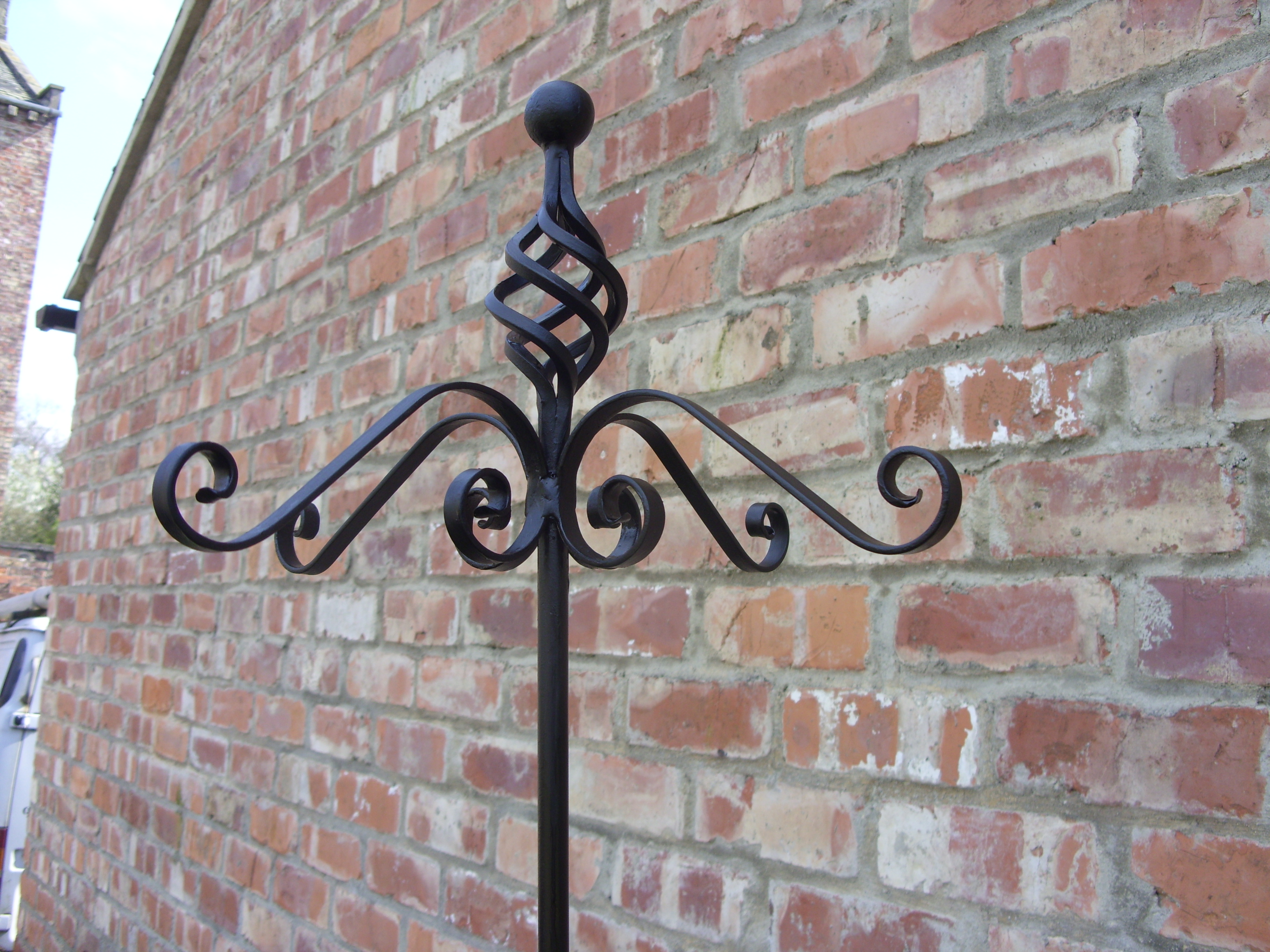 4 Arm Bird Feeder Basket Ball Chris Clarke Weathervanes Online Uk