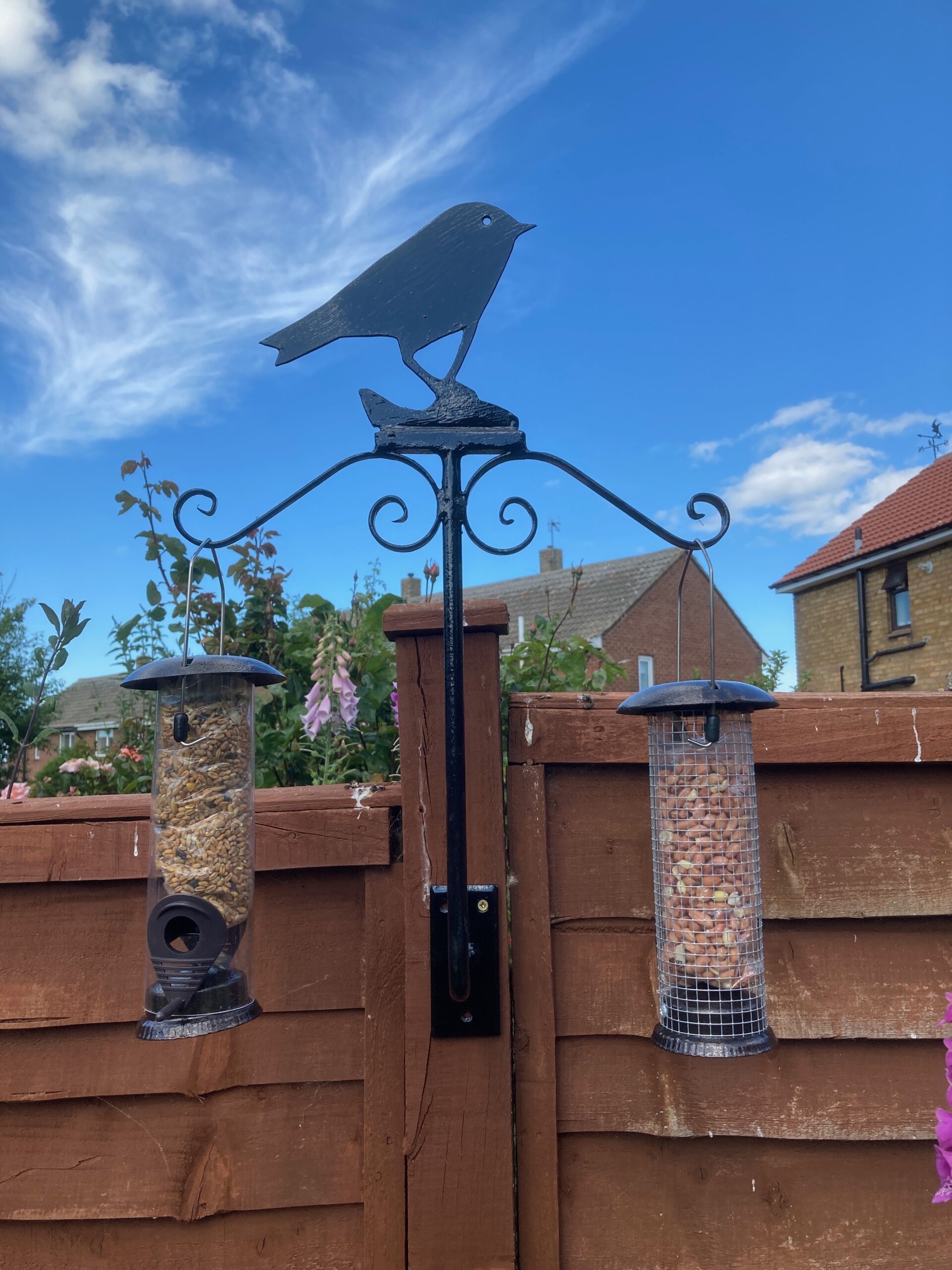 2 Arm Bird Feeder Post Mounted Robin Motif